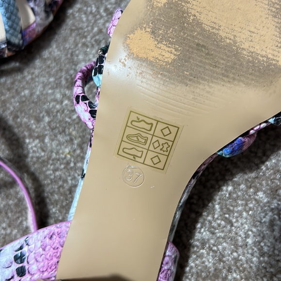 Moda In Pelle Snakeskin Sandals 6 - Picture 6 of 6